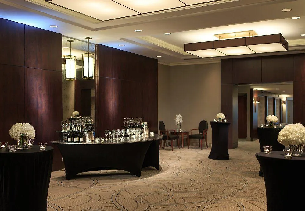 ****  W Toronto Hotel Canada