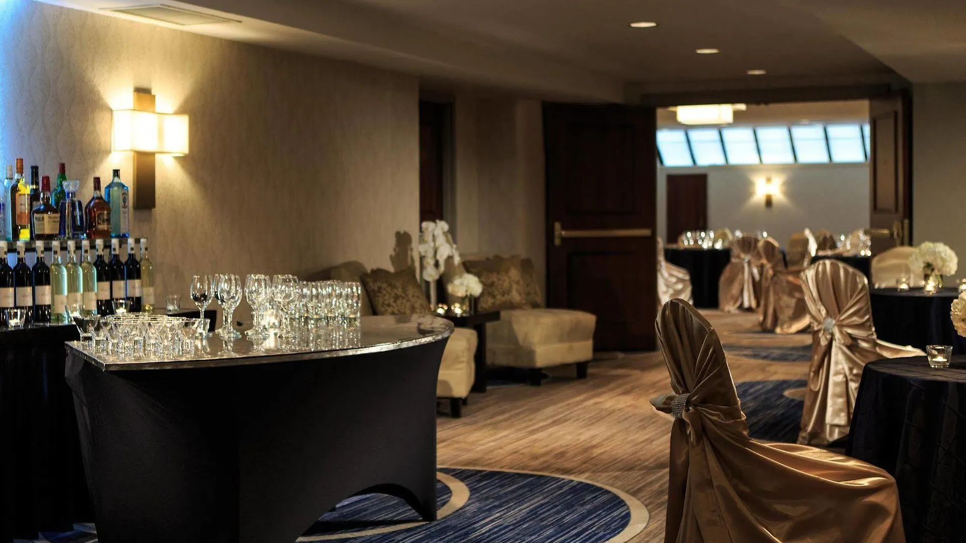 W Toronto Hotel