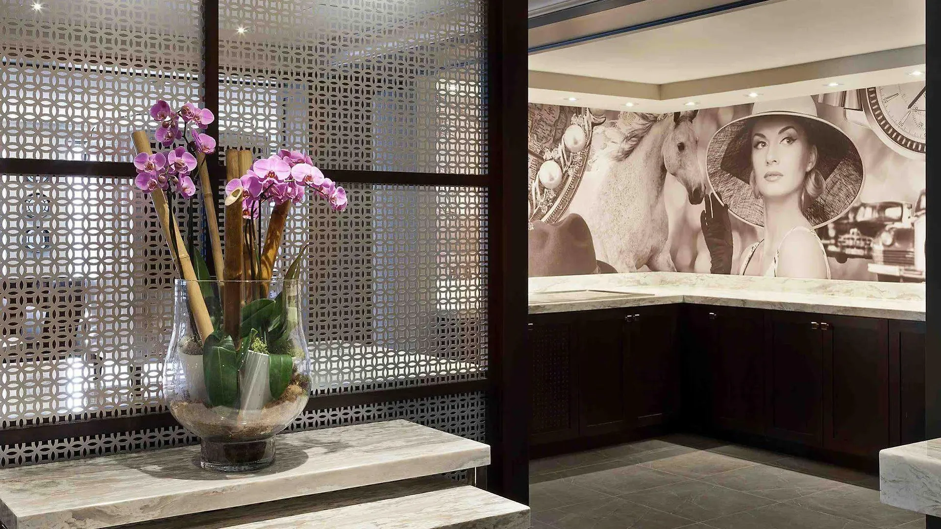 W Toronto Hotel