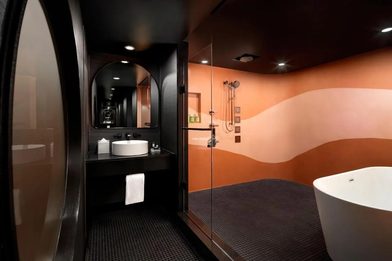 Hotel W Toronto