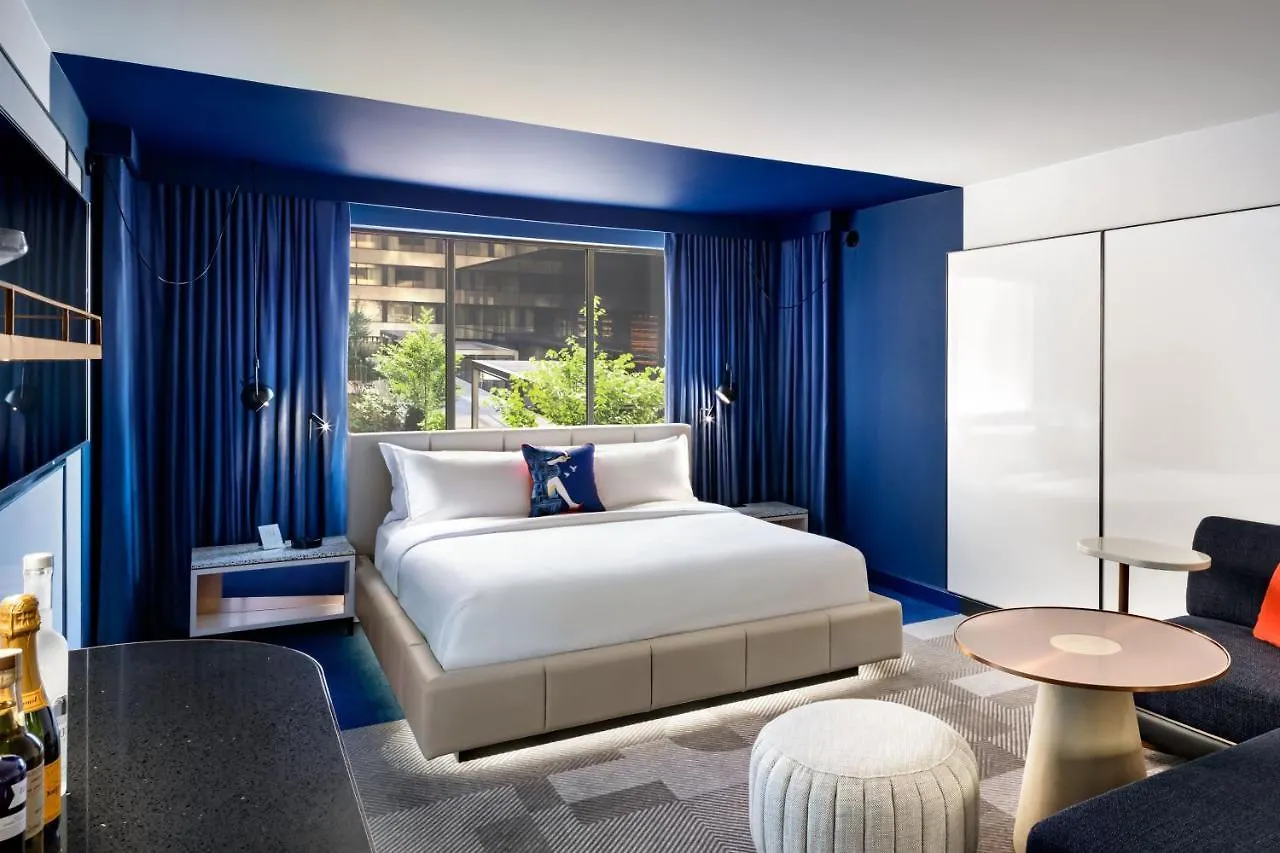 Hotel W Toronto