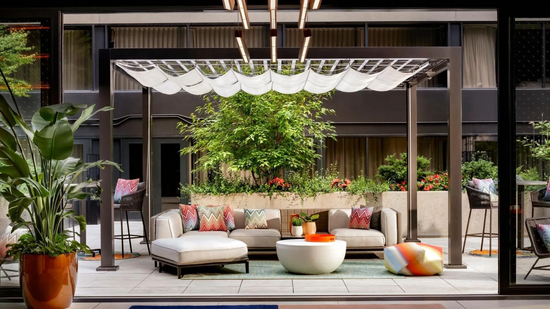 Hotel W Toronto