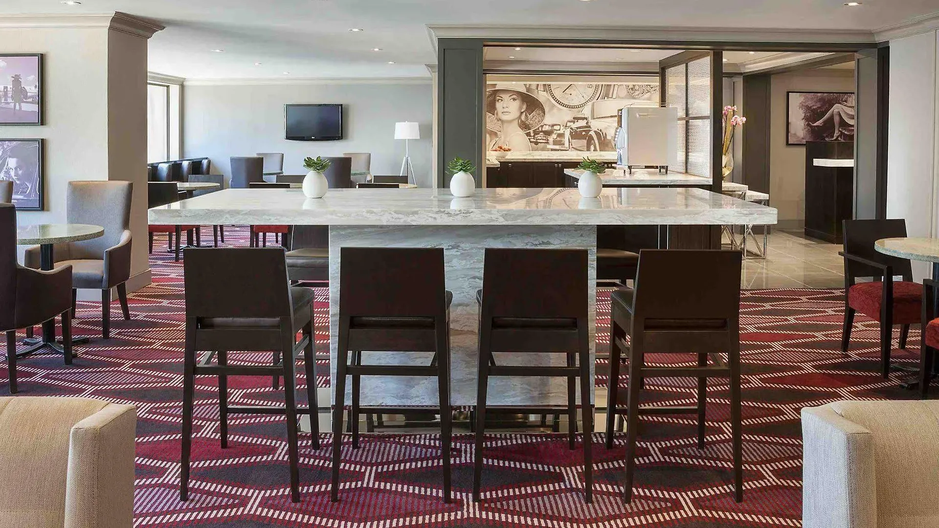Hotel W Toronto 4*,